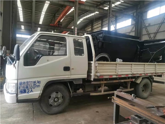 潼關礦斗裝車發貨